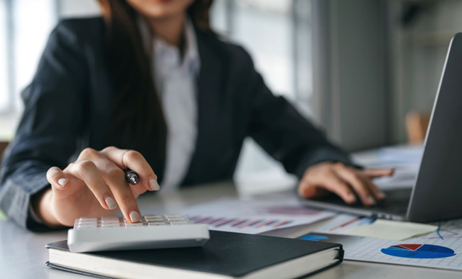 Finanse i rachunkowość – 5 zawodów, w których możesz rozwijać karierę po studiach